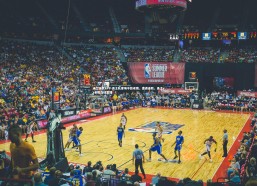 米兰体育APP-勇士队客场不敌老鹰，遭遇连败，勇士vs老鹰在线直播